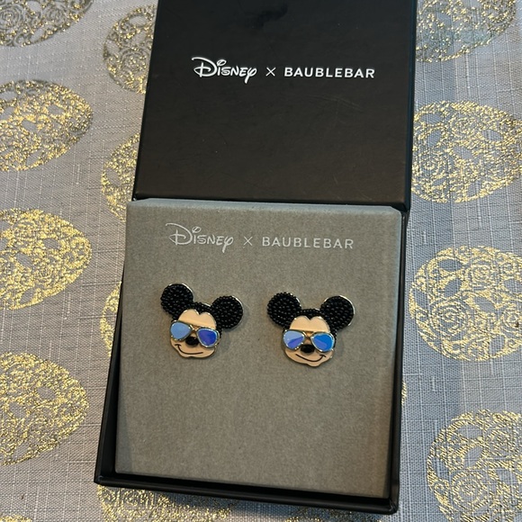 Disney Baublebar Mickey in sunglasses 3-D with beaded ears studs - Picture 2 of 6